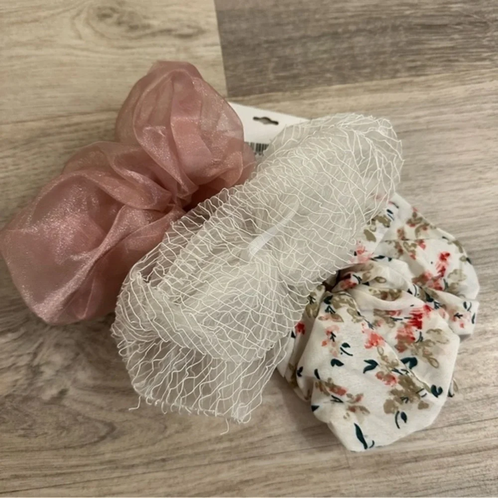 Elegant Pink White Floral Scrunchies Set of 3 Soft Hair Accessories